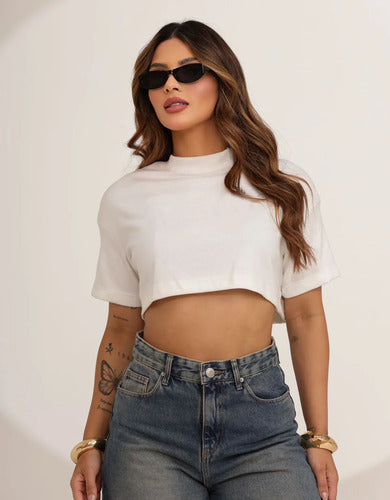 T-shirt Cropped Feminino Oversized Com Malha Suedine