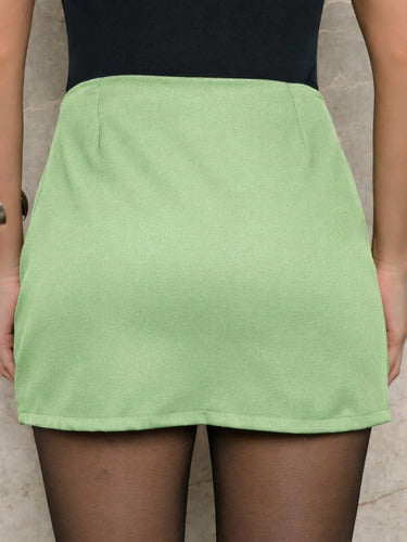 Shorts Saia Alfaiataria Feminino Fenda Lateral