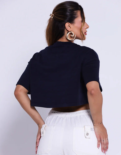 T-shirt Cropped Feminino Oversized Com Malha Suedine