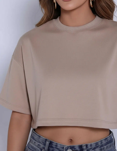 Cropped Feminino Oversized T-shirt Feita Com Malha Suedine