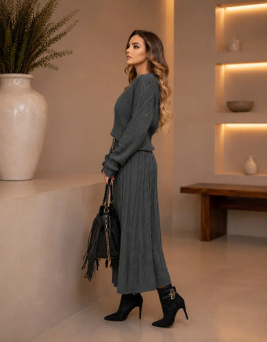 Conjunto Feminino Em Tricô Saia Blusa Manga Longa Quentinho