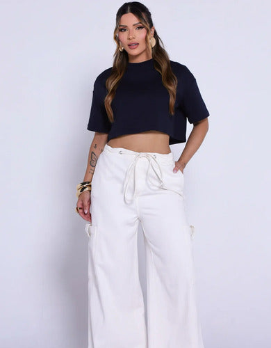 Cropped Feminino Oversized T-shirt Feita Com Malha Suedine