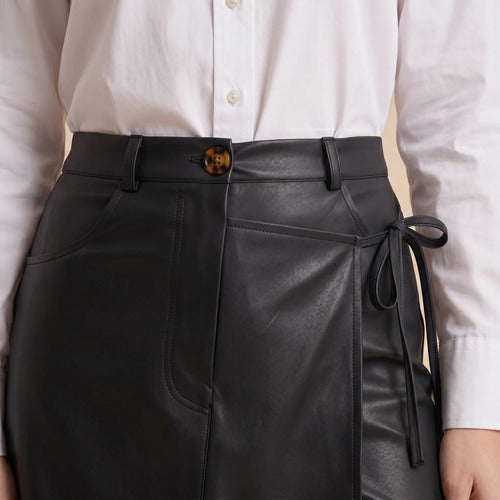 Short Saia Couro Sintético Feminino Cintura Alta Transpasse