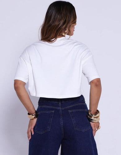 Cropped Feminino Oversized T-shirt Feita Com Malha Suedine