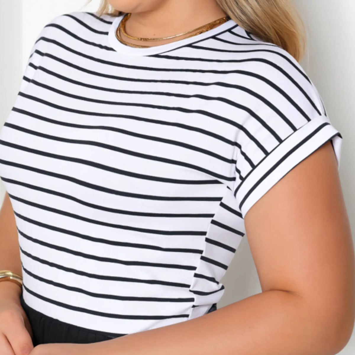 Blusa Manga Japonesa Listrada Contemporanea Casual Elegante