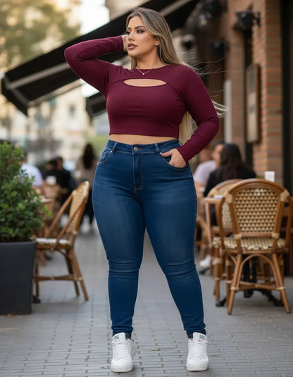 Cropped Feminino Plus Size Manga Longa Com Decote