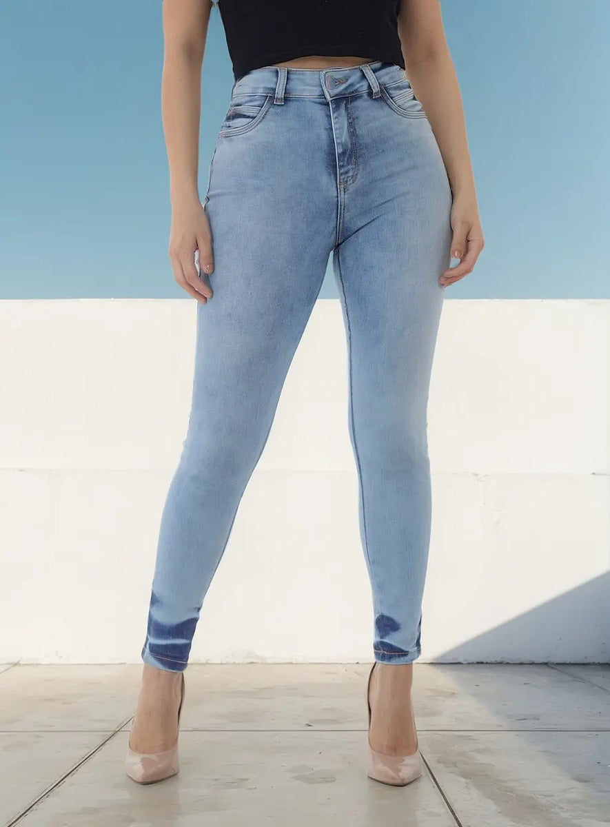 Calça Jeans Feminina Skinny Cintura Alta Levanta Bumbum