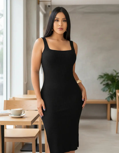 Vestido Midi Canelado Premium Com Alça E Fendas Casual Básico