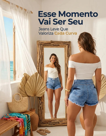 Short Jeans Feminino Cintura Alta Com Lycra Barra Desfiada