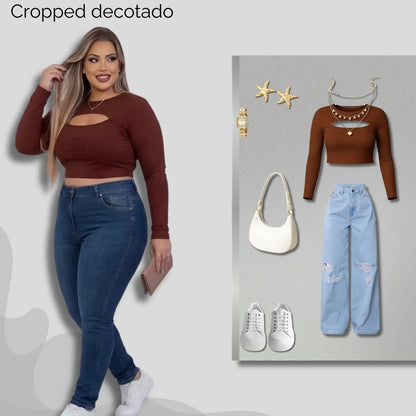 Cropped Feminino Plus Size Manga Longa Com Decote