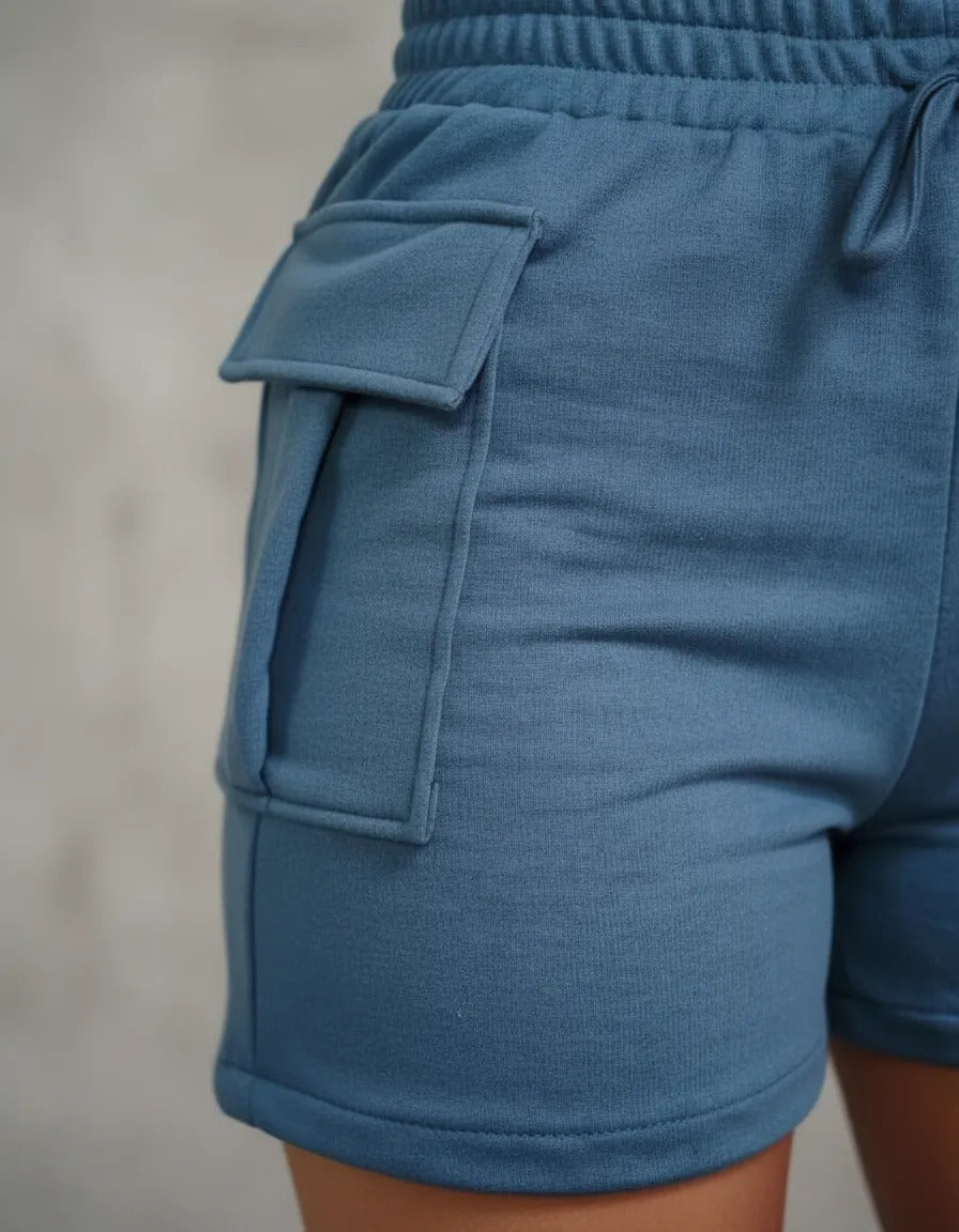 Shorts Cargo Moletom Feminino Com Bolso Lateral Moletinho