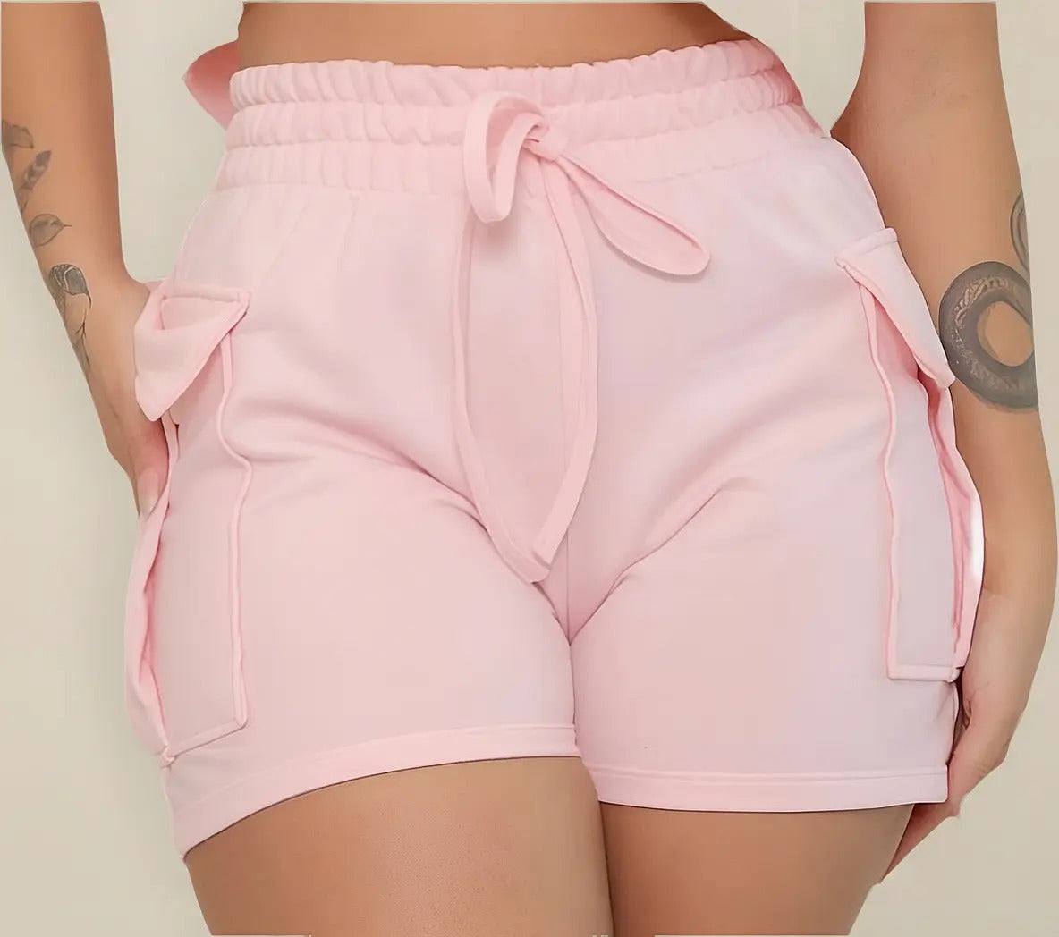 Shorts Cargo Moletom Feminino Com Bolso Lateral Moletinho