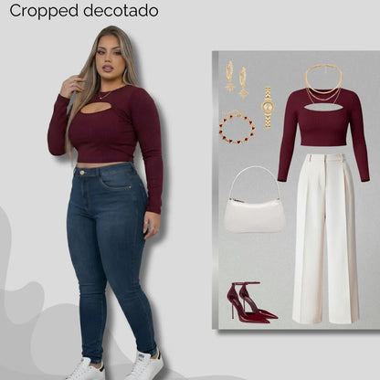 Cropped Feminino Plus Size Manga Longa Com Decote