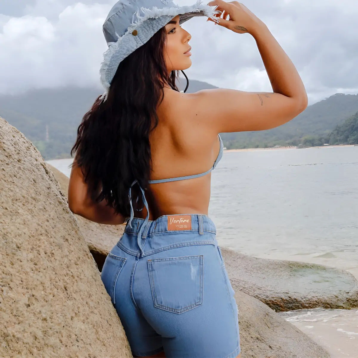 Bermuda Feminina Meia Coxa Jeans Cintura Alta Empina Bumbum